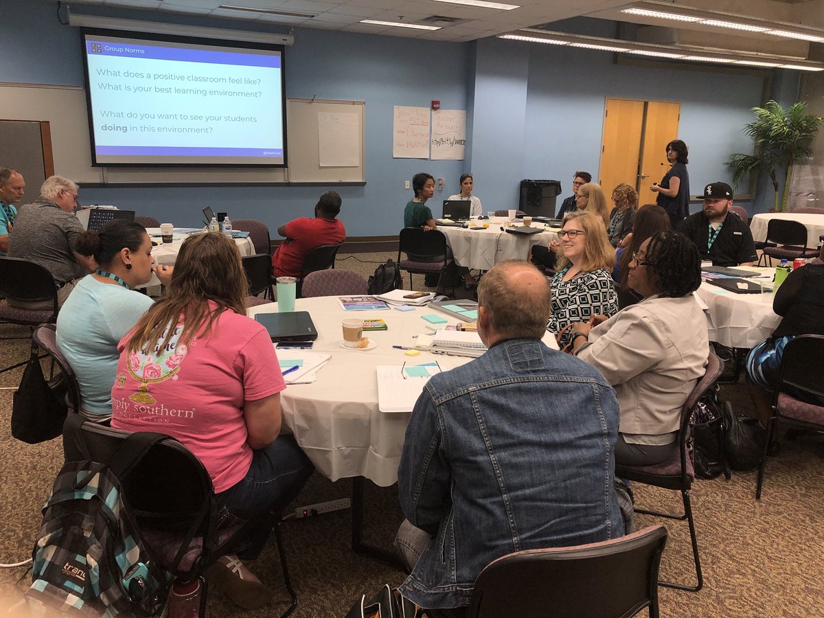 KyleDencker's tweet photo. What makes a positive learning environment? Starting off the day with questions with diverse answers. But so important to think about before getting started. #FloridaCodes @TeachCode @FSCJ_Official https://t.co/tU72nlRu3I