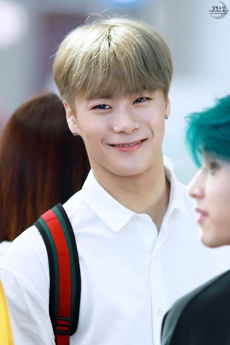 SamurdhiA's tweet photo. 🌹Moonbin🌹
#MOONBIN #ASTRO https://t.co/EyDYppM95f