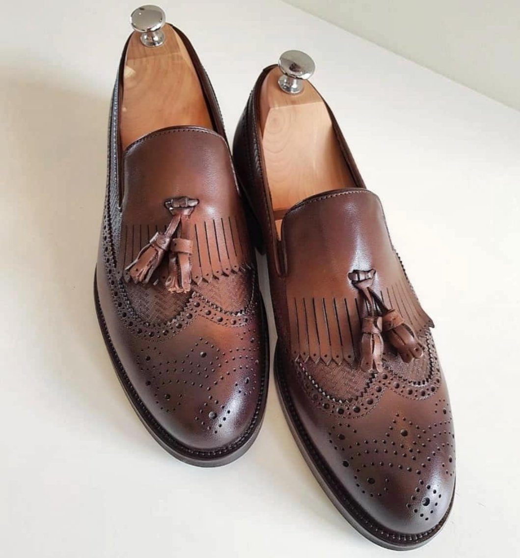 rodavanni's tweet photo. #TheRodavanniMan in #Tassel #Brogues ready to conquer the new week. https://t.co/Wx8UPxTgOY