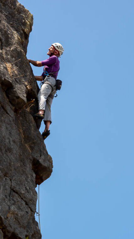 aspireadventure's tweet photo. Personal #rockclimbing day with friends at #Harpurhill #Quarry, #Buxton. Best #sportclimbing venue in the #Peakdistrict. Dave of #Aspireadventureactivities in the lead on one of the few #tradroute. there. Besides #organising #rockclimbing courses we are active #rockclimbers. https://t.co/MnO5XChgih