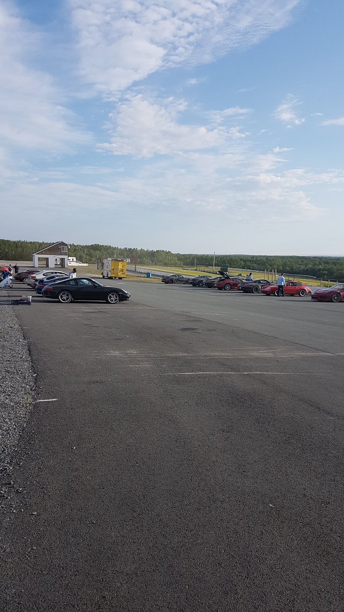 acadiaPCA's tweet photo. Getting ready for Day 1 of our DE event at #AtlanticMotorsportPark Going to be a hot one! #porsche https://t.co/czyQY8bTfh