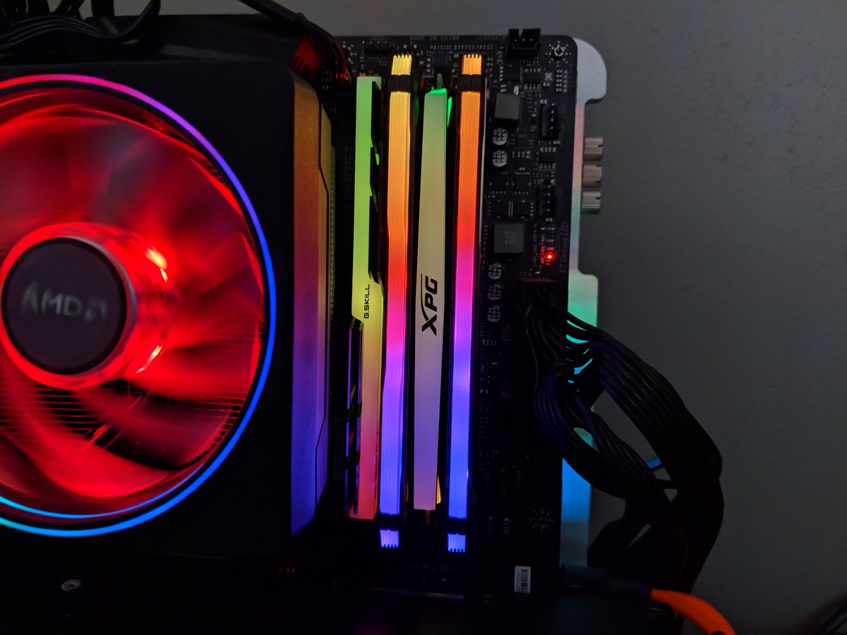 homoseksuel faldt forværres Brett @ UFD Tech on Twitter: "I said it at Computex. I'll say it again now  that we have them in office to compare. The @CORSAIR Vengeance Pro RGB's  are THE BEST