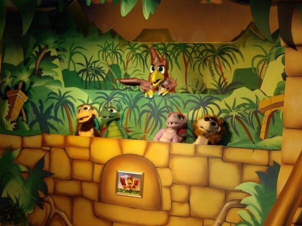 Tinker_Tales's tweet photo. I really did love #MuppetsTakeTheO2 but every time i watch anything to do with the muppets I really miss puppeteering! Anyone know which theme park these characters used to live? https://t.co/nlVZ8PtEEb
