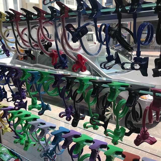 loyesa's tweet photo. Fone holder@10 aed #dubailife #dubaishop #dubaigirl #dubaifashion #dubaimall https://t.co/4sCew7OaM9