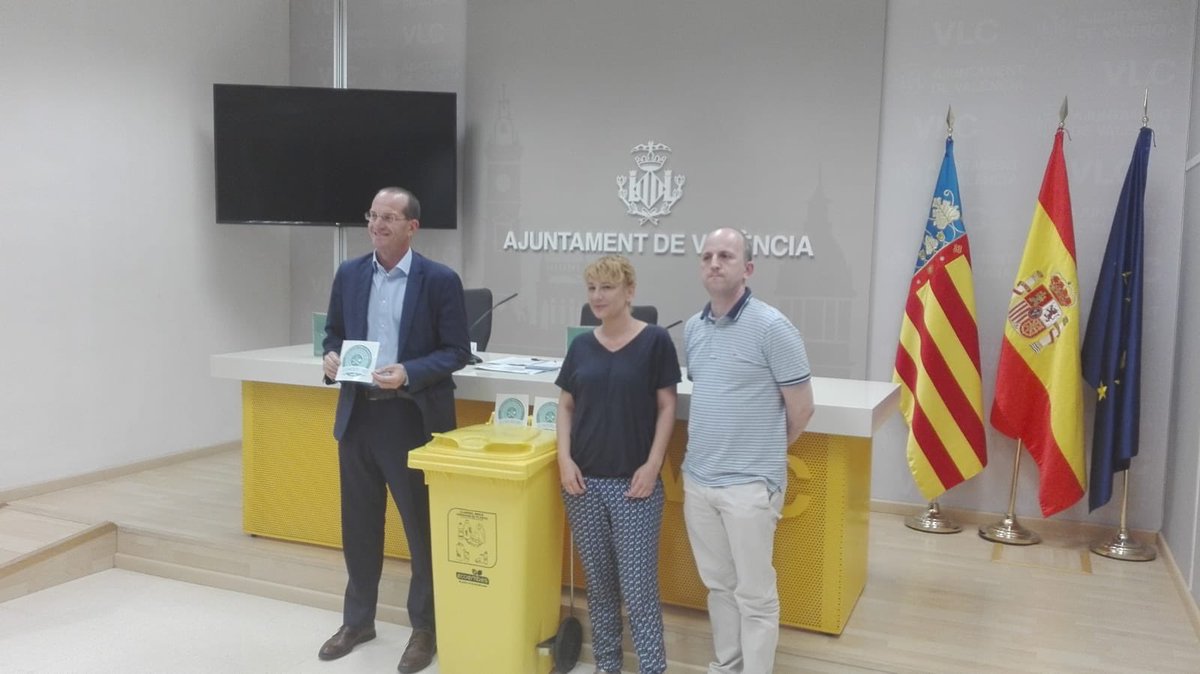 AngelHervella's tweet image. Rueda de prensa en ⁦@AjuntamentVLC⁩ por programa HORECA trabajando por la Comunidad Valenciana ⁦@ecoembes⁩ ⁦@EconomiaCircula