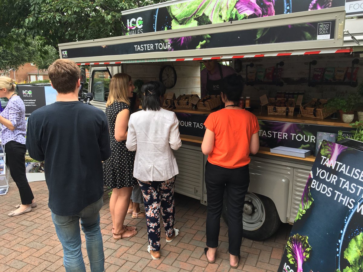 ICCWales's tweet photo. Happy Monday everyone! We’ve had lots of visitors whilst nestled nicely in the corner of the car park at @bioscientifica in Bristol. Everyone had a good mid morning pick me up! #TasterTour #eventprofs #ICContheroad https://t.co/gKOEVLtC0H