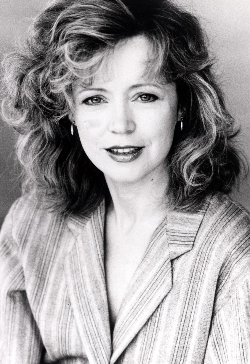 Happy Birthday to the late, lovely Angharad Rees... Known to most as Demelza in Poldark alongside Robin Ellis! Xxxx 