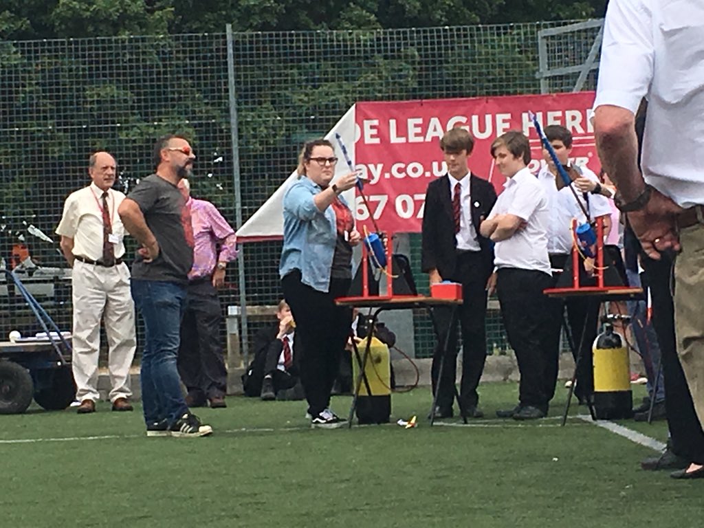 The big launch! 🚀 🚀 🚀 (and a love island themed rocket!)