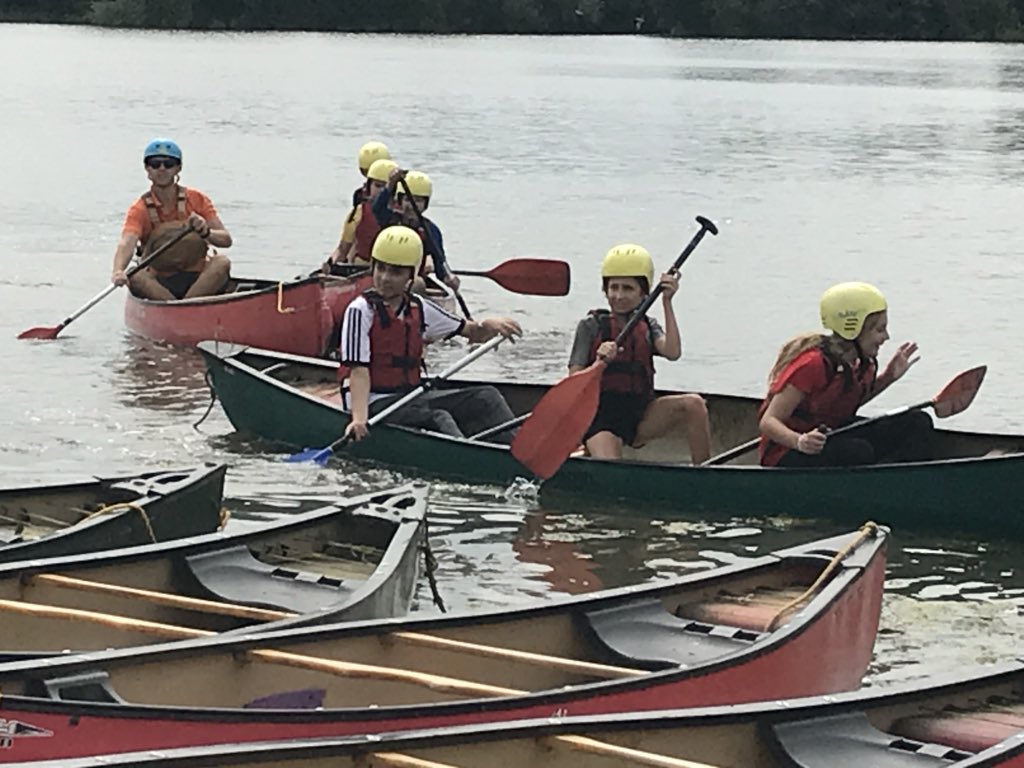 RickyRockUk's tweet photo. Team 2 out on the open seas this morning!! #paddle #canoe #goingforaswim #thebestteam https://t.co/NXQxnLeZPS