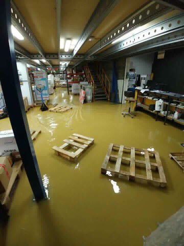 Meteo_Pyrenees's tweet photo. Usine inondĂ©e Ă #semeac #tarbes #hautespyrenees #meteo65 @VISOV1 đ·Laeticia Dhrt https://t.co/HGqEEOmpmP
