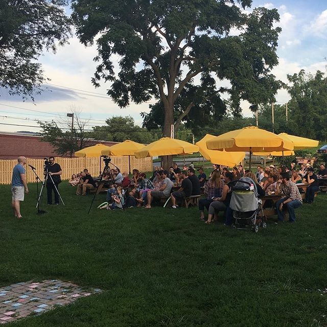 WarwickArtsFest's tweet photo. Express yourself! 
The festival’s annual Poetry Slam &amp; Jam with DJ Skyhook &amp; Professor Pete is this Wednesday, July 18, 6pm at Pennings Farm Market. Jams provided by @djskyhoook &amp; Professor Pete Drum Duo. 
POETS:
Let your voice be heard...sign up by contacting Slammaster @br… https://t.co/AavFlYJJbk