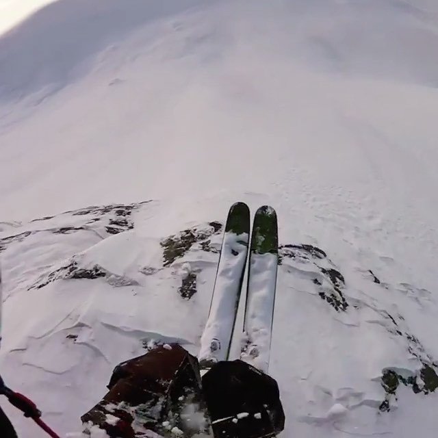 thepowguide's tweet photo. This is a proper morning routine! Better than coffee βοΈ If not ask to @braunbernhard β· How good does it feel? π
#powguide #goprohero6 https://t.co/tc4hEauHZI https://t.co/FI0uKRXAFP