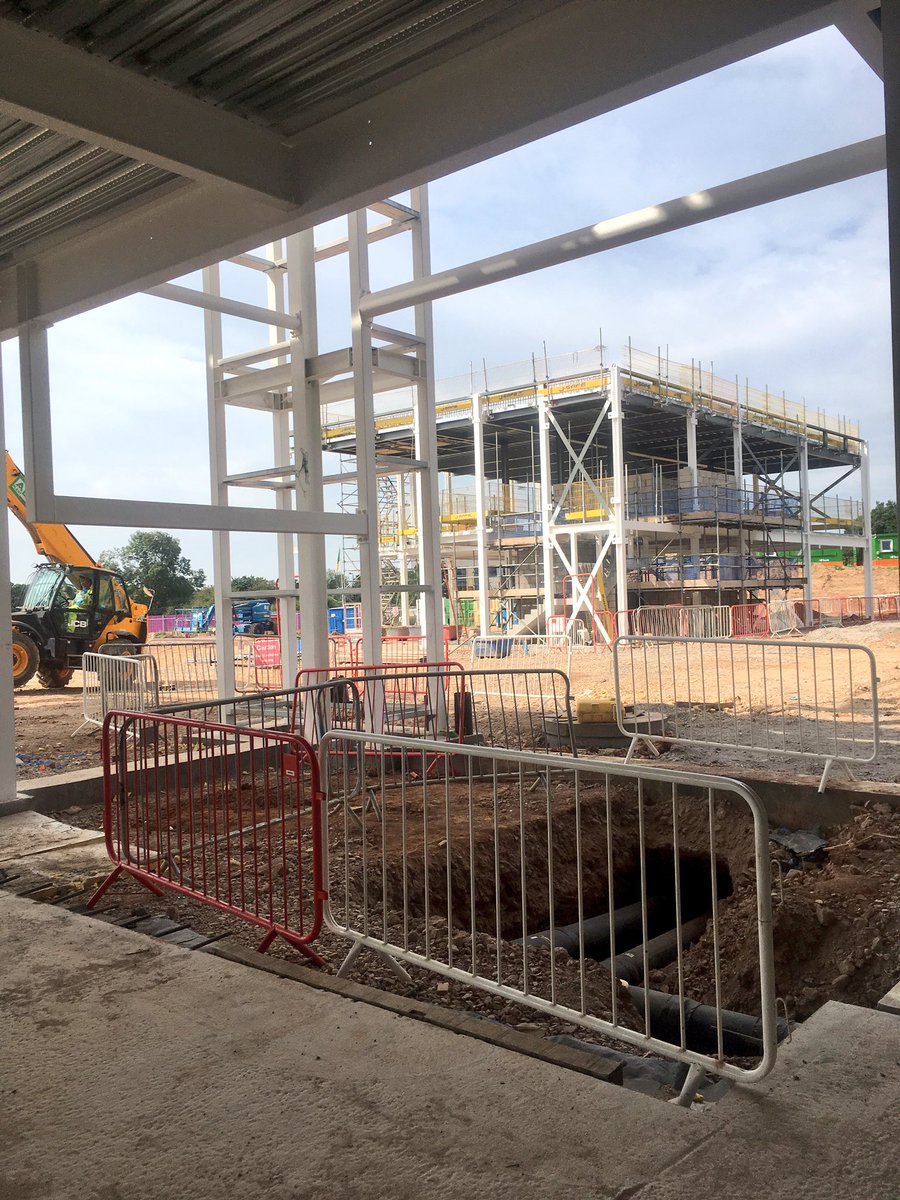 IMProps's tweet photo. A great start to the week with a tour of the IM HQ lead by our #projectdelivery team &amp; @BAMConstructUK. So much work is going into every #detail of this build to create a truly inspiring place to work - roof terraces, 7 metre AV screens &amp; much more!  #IMDelivery #onsite https://t.co/XmYnQwI1BV