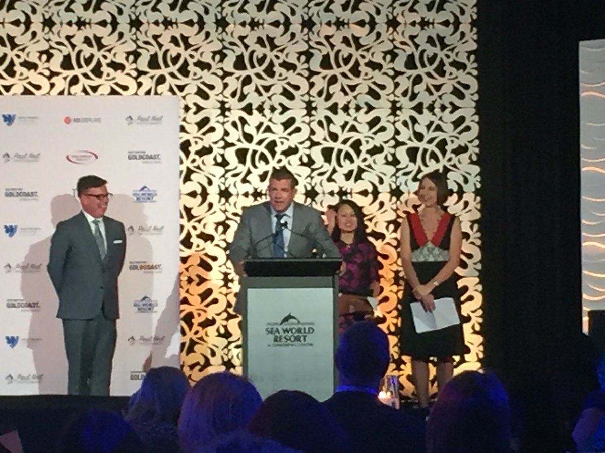 AssocForumAU's tweet photo. Drum roll please 🥁🥁🥁🥁 The Association of the Year Award™ 2018 is Master Builders Queensland #AFNC18 https://t.co/FQjZ38oAbA