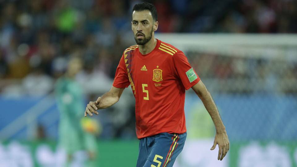 Feliz cumpleaños//Happy Birthday to Spanish player Sergio Busquets!!    