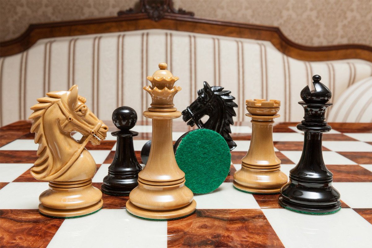 DesignChess's tweet photo. We are pleased to announce the opening of our luxury chess store at https://t.co/AMvVVQo49p. Design Chess is proud to offer the best Indian hand-made artisan chess pieces with several marvellous designs as well as many gorgeus chess boards made in Italy and Spain. #luxury #Chess https://t.co/qRSnnHQUbG