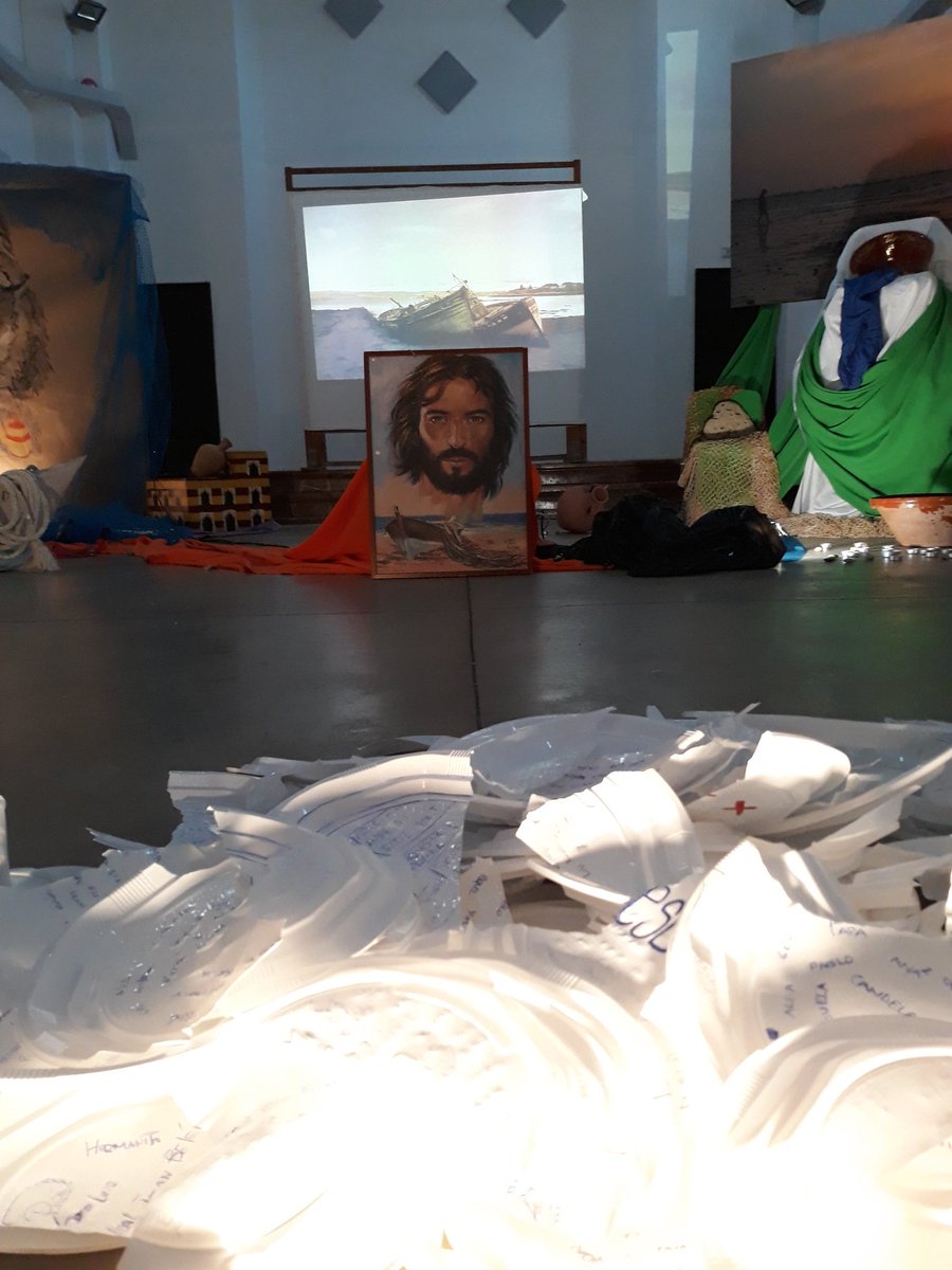 conviGA4's tweet photo. Ayer tuvimos la celebración del perdón. No hay nada como confiar en el Padre, depositar en Él nuestro arrepentimiento y sentir esa calma y esa paz interior tras ser perdonados. #Reconciliados https://t.co/aQNZFNcbJN