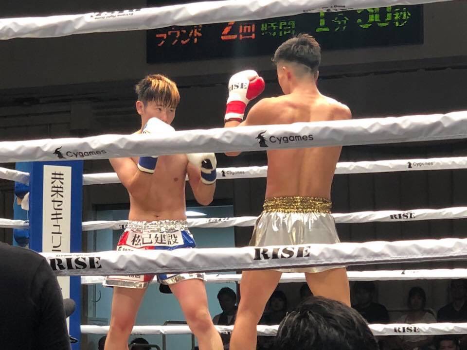 kohigym's tweet photo. ”【RISE126】那須川天心と対戦した門口佳佑選手、京介選手がプロデビュー戦✊”🥇京介選手、延長判定勝利‼️
#RISE #RISE126 #キックボクシング #門口佳佑 #京介 #小比類巻道場  #EXARES #TOPDIAMOND https://t.co/J9M2EUBClO
