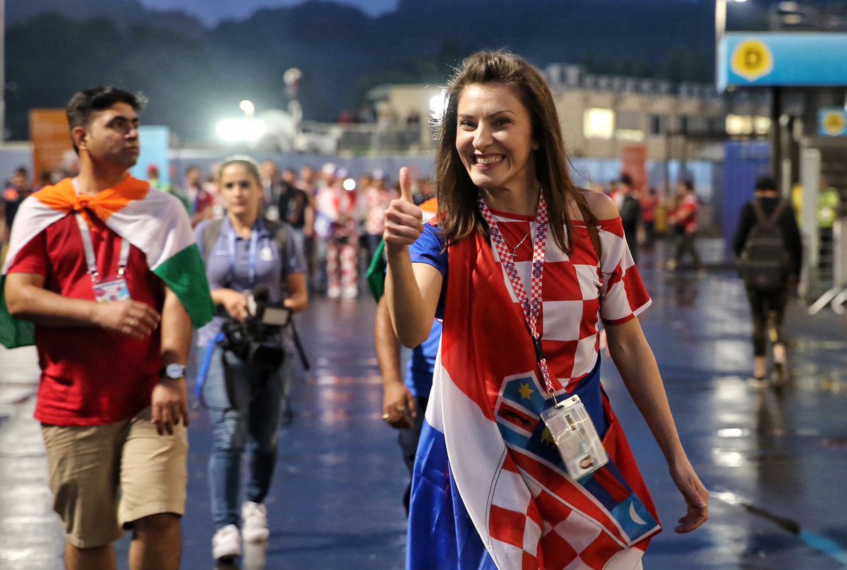 関田 航 フランスに敗れたものの 過去最高の準優勝を手にしたクロアチアのサポーターたち スタジアムを後にする彼らの表情は みな一様に晴れやかでした Worldcuprussia18 W杯ロシア大会 Croatia Worldcupfinal クロアチア サポーター