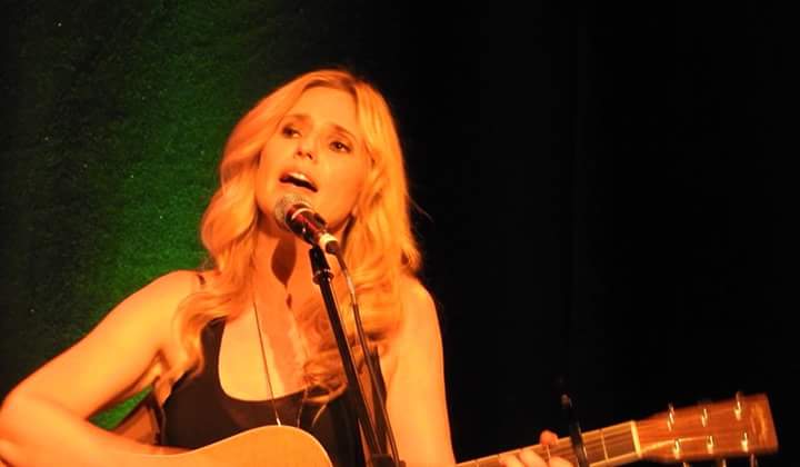 wexfordarts's tweet photo. Check out the fab review from Saturday night of #LuanParle and #CliveBarnes by Jackie Hayden on our website. https://t.co/vf3hntWAno