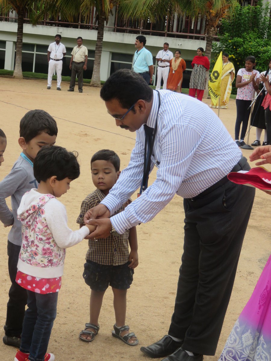 IVidyanikethan's tweet photo. Class Representatives of Classes, Nursery to X were Selected and Badges were issued in today Morning's Assembly. All the Best, Leaders!! https://t.co/6G5iNlx6xN
#SVIS #Sreevidyanikethan #Vidyanikethan #Morningassebly #Classrepresentatives #Hyderabad https://t.co/5txVOrV8MF