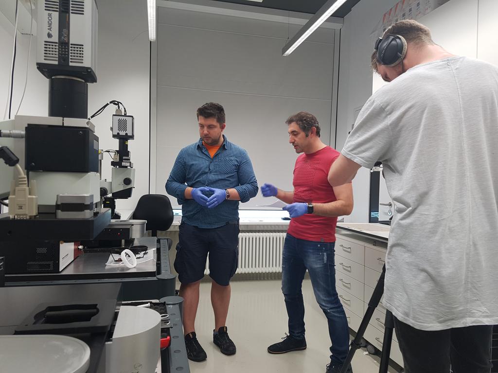 LaVision_BioTec's tweet photo. @erturklab Ali Erturk and his Lab member Mihail Tudorov preparing for video documentation on clearing and light sheet microscopy. 
#erturklab
#lightsheet #tissueclearing https://t.co/drkP2bNqFB
