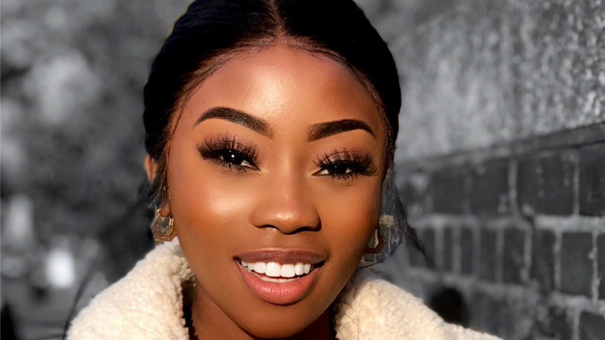 WCANetwork's tweet image. CALLING ALL 15-18 YEAR OLD BLACK GIRLS!

We're holding the Conference is on 1st Aug at @EY_StudentsUK! Get a head start &amp;amp; meet all our sponsors. 

Our 1st keynote speaker announced is @Lizzieloves_x! 

Apply here: wcan.co.uk/pre-university…