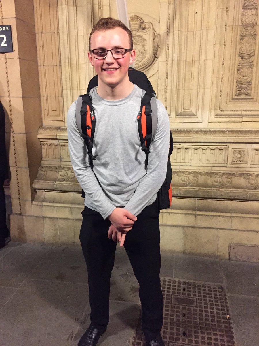 stuarta1974's tweet photo. Thanks to all that has supported and helped Ross over the years to be able to take part at and such a prestigious event @CglenMusicDrama @CglenHighSchool @RCStweets  @bbcproms @AnnaHMeredith #PYE#firstnightoftheproms it was a truly fantastic evening https://t.co/7lmeb8OgXG https://t.co/YPYhCpnxL2