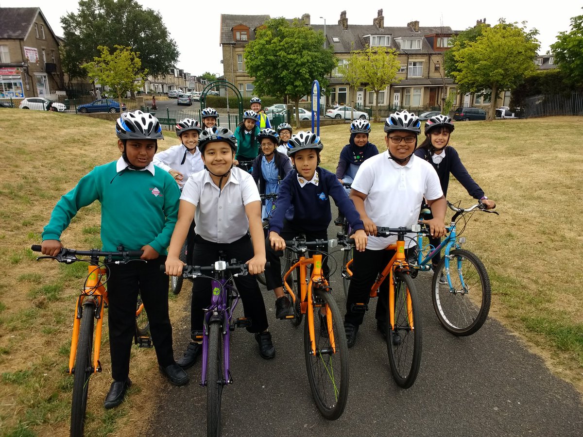 Great to ride out with @Bryonprimarysch using Cycle Super Highway to access local park.
@SustransYorks <a href="/CityConnect1/">CityConnect</a>