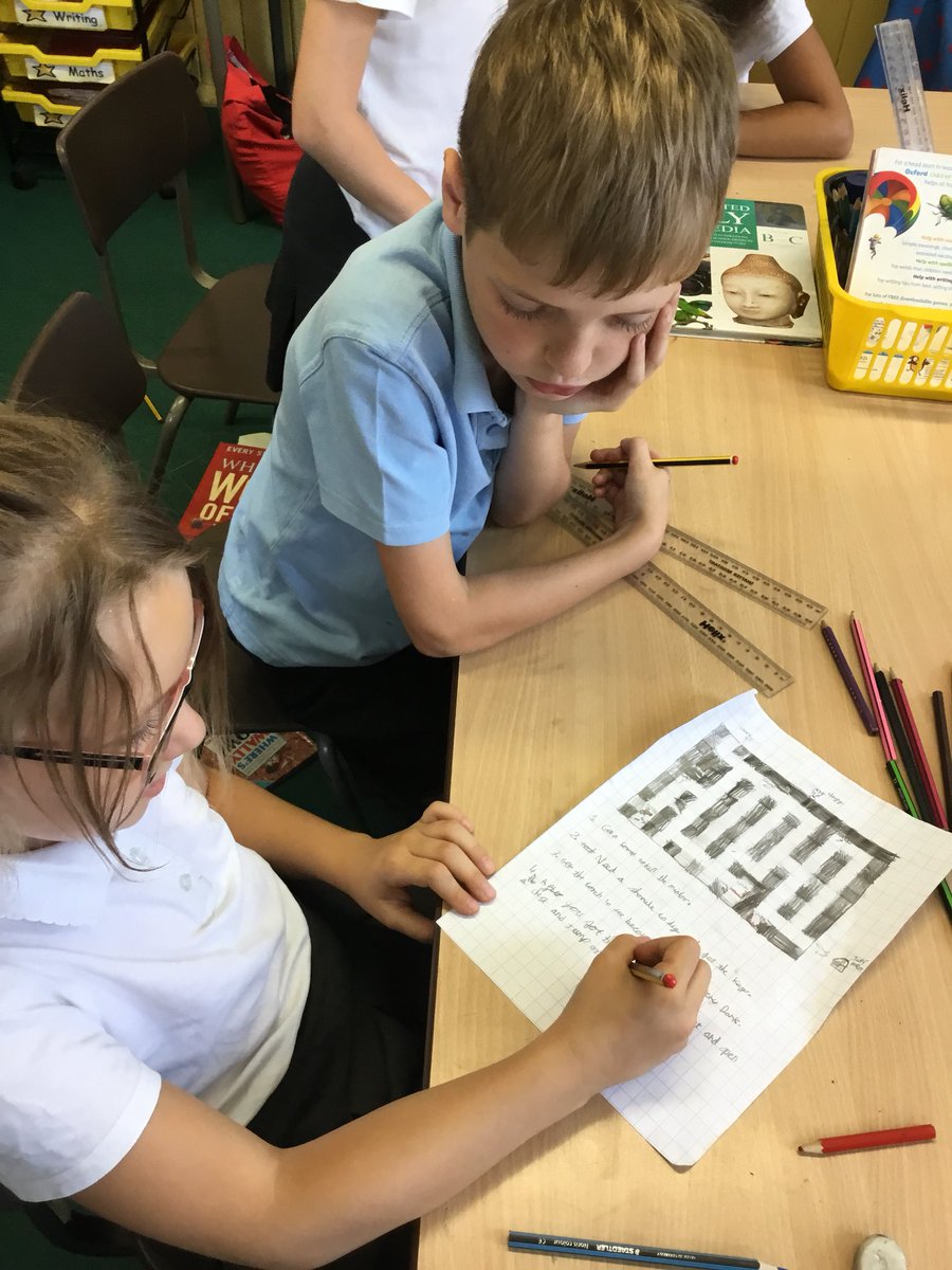 3HPoppletonRoad's tweet photo. In Maths we have been creating our own Mazes inspired by our Greek Myths - we found it a bit tricky to measure and follow the instructions but the end results are fab! https://t.co/Efs9IAHVZT