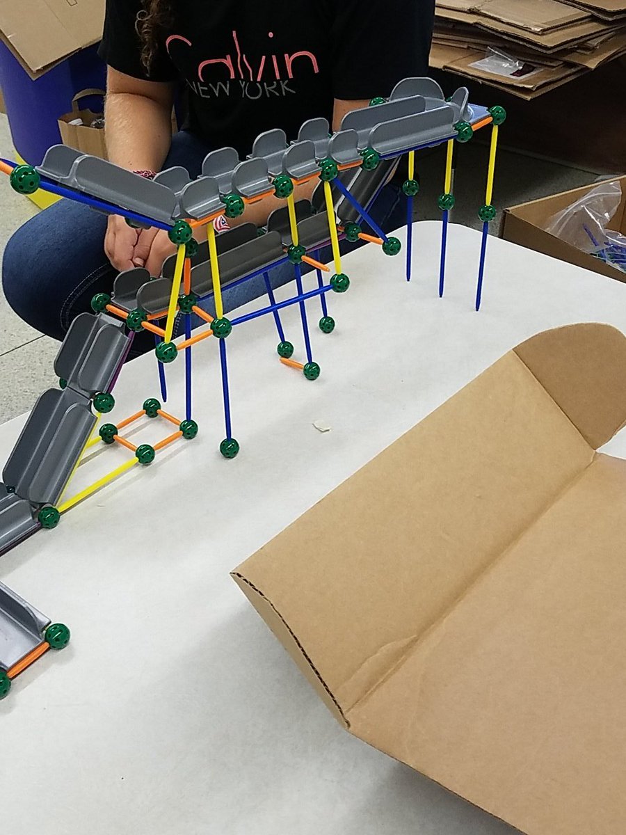 lvnfree4's tweet photo. CSI dental implants, layering digital music w Music & Technology, Bookmarks created with a 3D pen, exploring in Engineering! @VBTitleI @vbschools #vbstemcamp18 https://t.co/b0JAQn0YD2