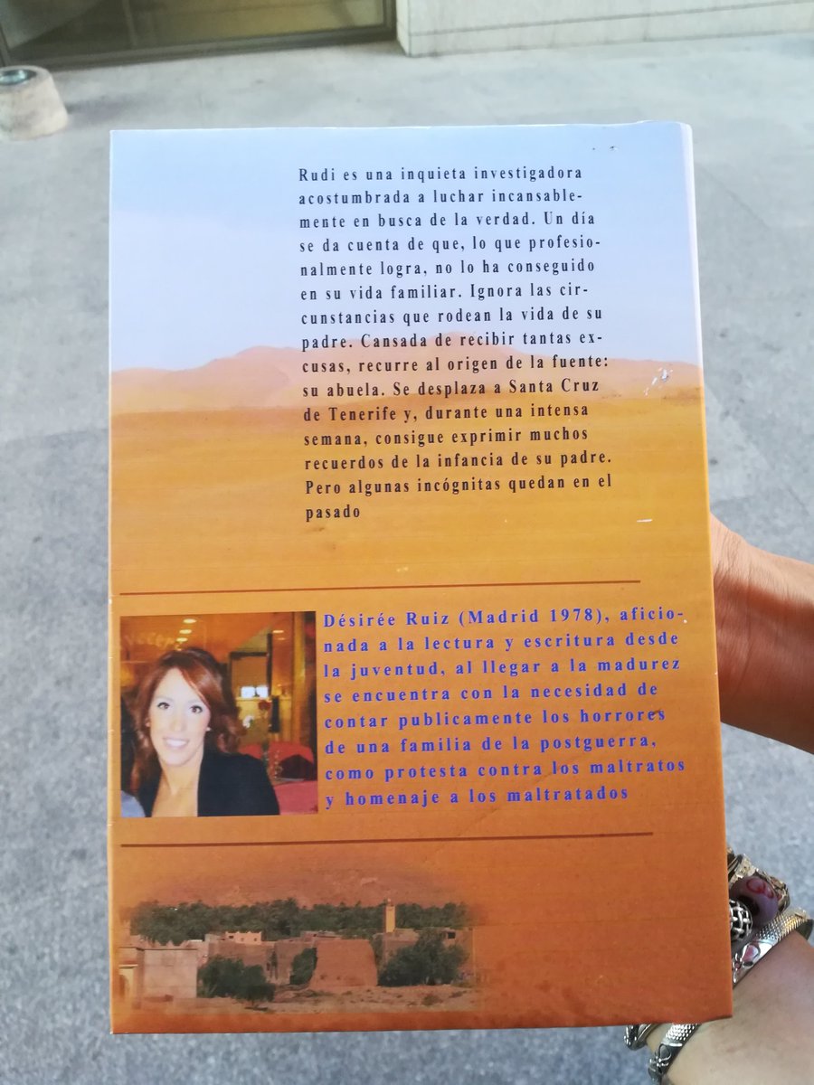 Jandrolion's tweet photo. ¡¡Sorpresa monumental la que trae nuestra compañera mostoleña @libelula2701 que se ha marcado una pedazo de novela!! DÉSIRÉE RUIZ te deseo lo mejor del mundo. Tu libro "LLORA AUNQUE NO QUIERAS" ya sube de nivel esta Comisaría. Mil besos. @jusapol #EquiparacionYa GRACIAS DE VERDAD https://t.co/jnKsYOep05