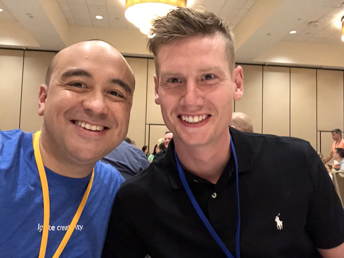 jeremykwok's tweet image. Random meeting in the elevator for #Group32 with @IngviOmarsson #ade2018 #WWADE2018 #WWADE18 ... the 🔮 align