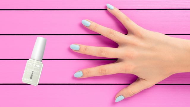 Satisfarma's tweet photo. ¿Uñas débiles y quebradizas? 💅🏼
Ayuda a fortalecerlas con la fórmula equilibrada de nitrocelulosa y polímeros acrílicos del Endurecedor de uñas de #Repavar® Regeneradora y luce unas manos bonitas todo el verano.
https://t.co/7lnvQI74mU https://t.co/0XuuVECuAO