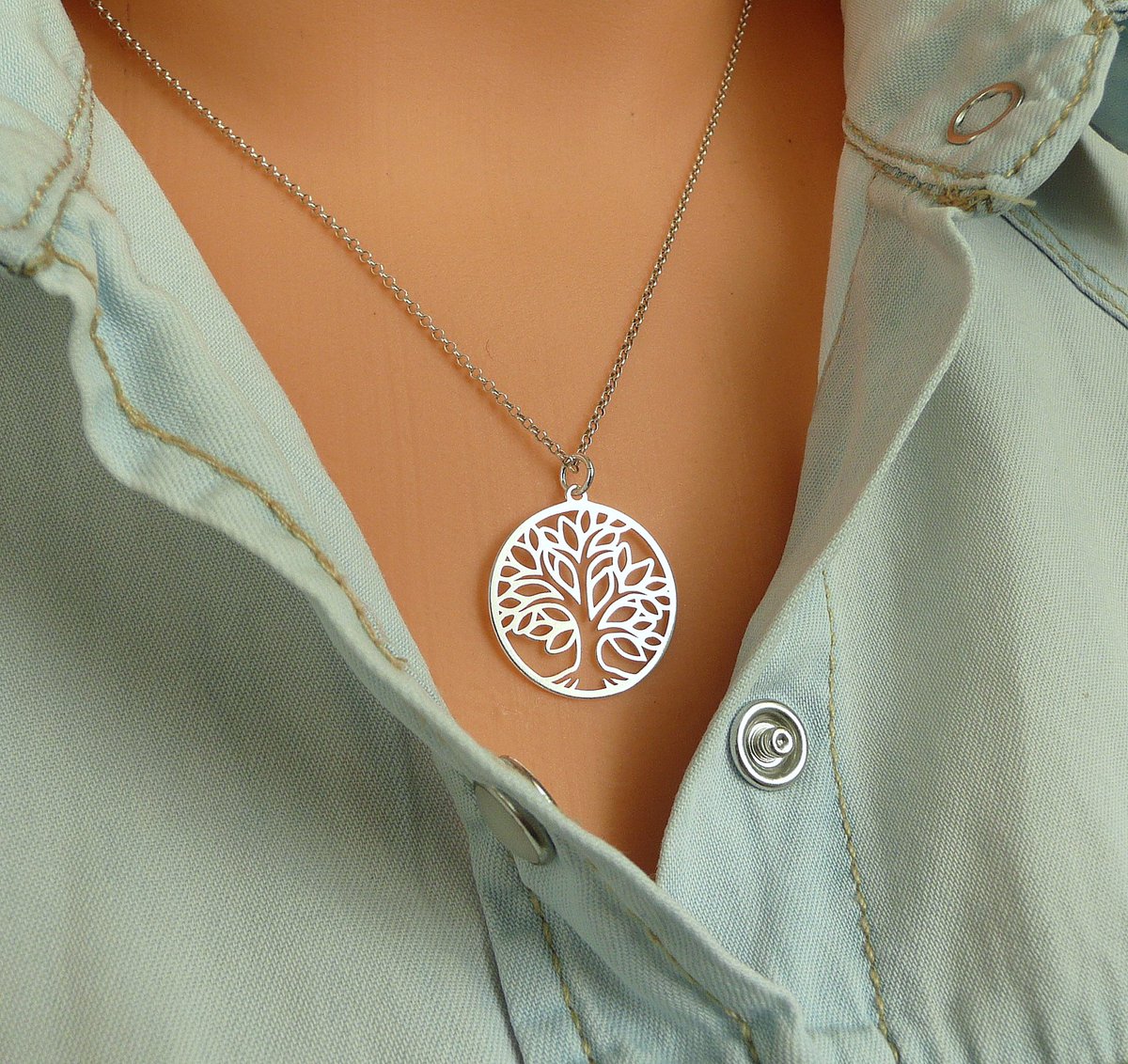 DesignMona's tweet photo. Excited to share the latest addition to my #etsy shop: Tree of Life Necklace Silver/Gold, Family Tree Necklace, Dainty Necklace, Tree of Life Pendant, Minimalist Necklace #jewelry #necklace #treeoflife #mondaymorning #mondaymotivation https://t.co/xhdZrCk6Xi https://t.co/uiawp8RROk