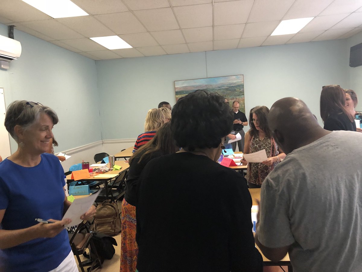 jaslloyd88's tweet photo. Teachers trying to find clock buddies at our 7th & 8th grade Expressions and Equations Institute! #HCDEMath https://t.co/A1NyOWIHn9