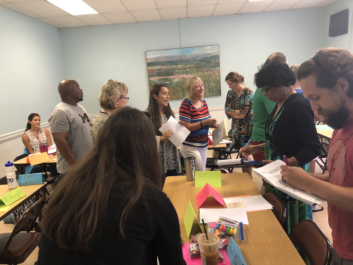 jaslloyd88's tweet photo. Teachers trying to find clock buddies at our 7th & 8th grade Expressions and Equations Institute! #HCDEMath https://t.co/A1NyOWIHn9