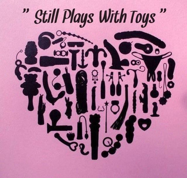 Kinkycaress1's tweet photo. Our sex toys are made from only the highest-quality material, whether it’s glass, gel or silicone that you prefer. We stock all the latest models of #vibrators, including #clitoral #stimulators, #G-spot models and high-powered #jackrabbits for powerful sensations. https://t.co/X4rmCuTXwg