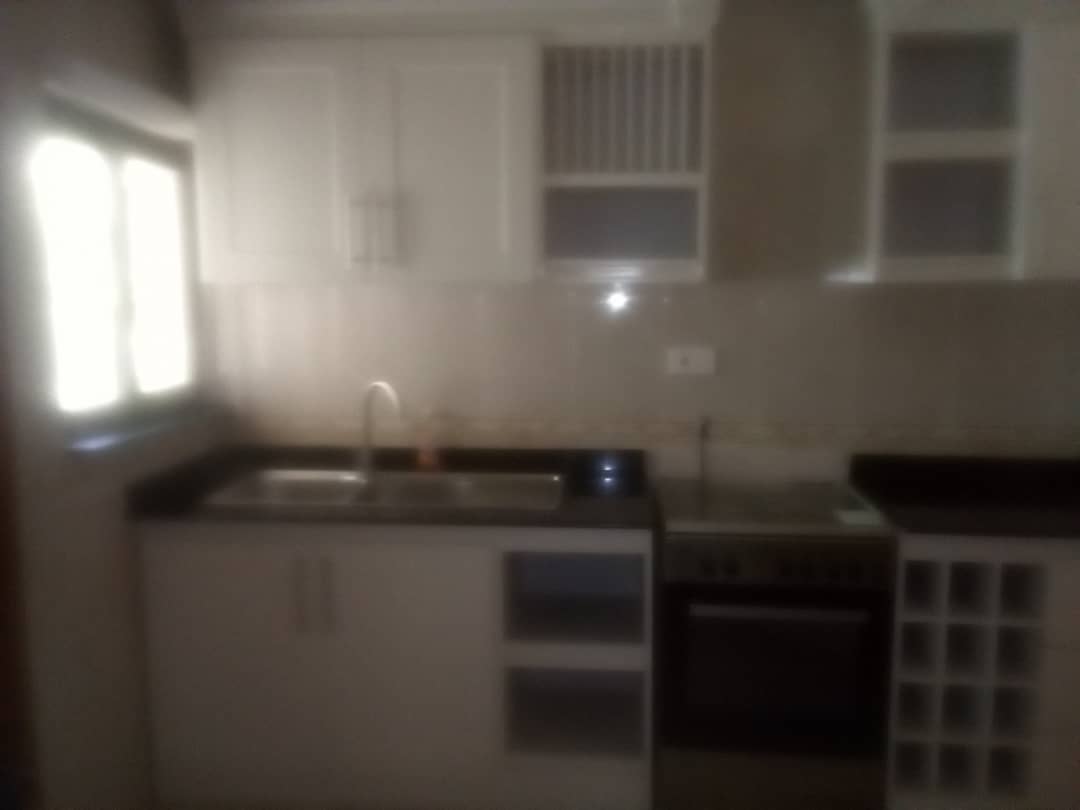 SleepWellingh's tweet image. A three bedroom house situated in a very secure area in Cantonments is available to let. If you are into houses with a green and leafy environment and which is presented to a very high standard as well, then this property will be perfect.