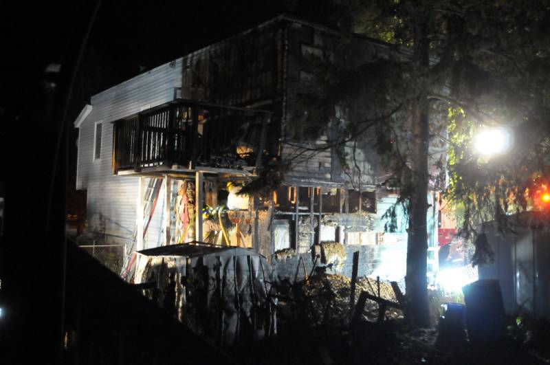 Weekend triplex fire caused by smoking #CornwallON #fire #smoking @cfcgagnon cornwallnewswatch.com/2018/07/16/wee… https://t.co/axZ4NpaVcG