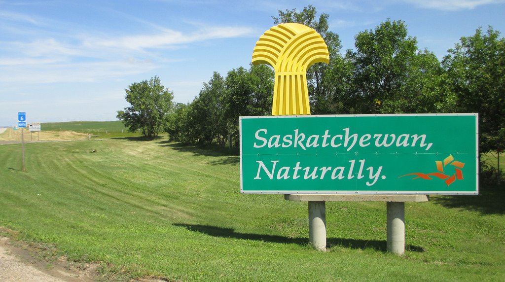 TheGrizzlyPaw's tweet photo. Hey, #Saskatchewan!

Grumpy Bear Honey Wheat, Rutting Elk Red &amp; Mountain Mixers are now listed at the SLGA warehouse!

Let your local liquor store know! https://t.co/BCJb96FrUu