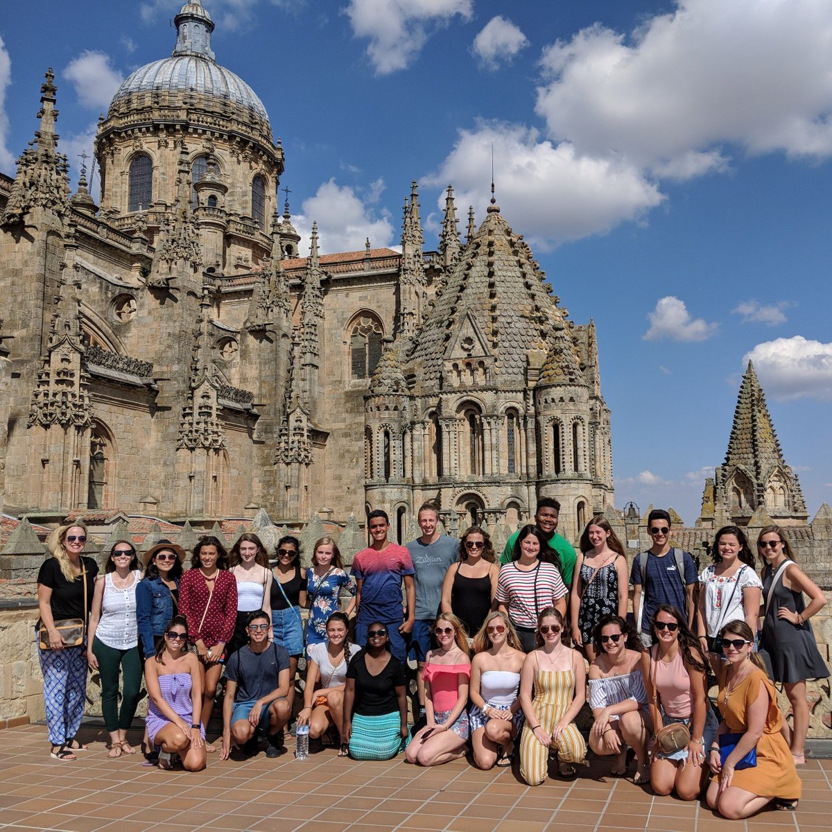 SpanishProfaCMS's tweet photo. DHS students are not afraid of heights! Climbing to the top of La Torre #España #sanchamanca https://t.co/JlHuP0HAXH