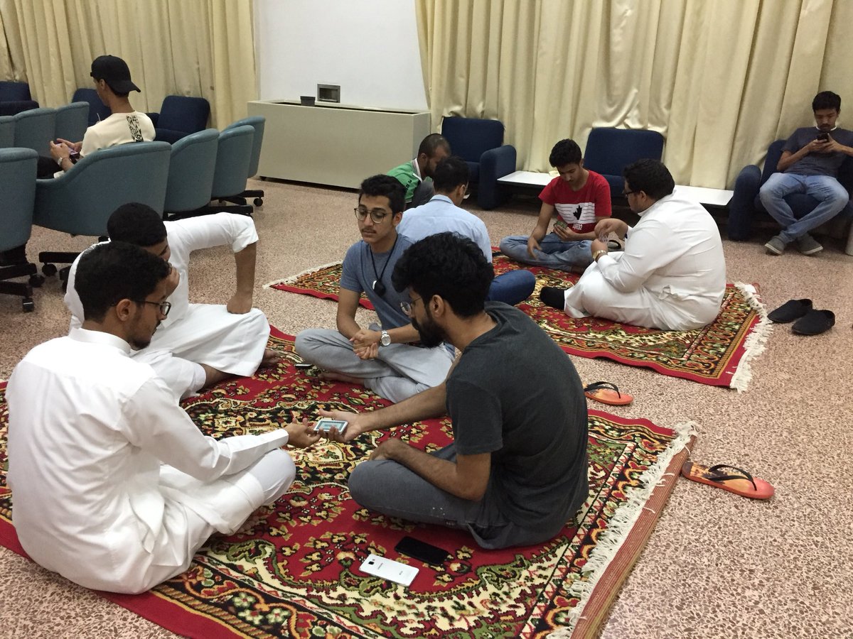 YIC_NEWS's tweet photo. صور من فعاليات البرنامج الصيفي اليوم الثاني https://t.co/70V8HalZig