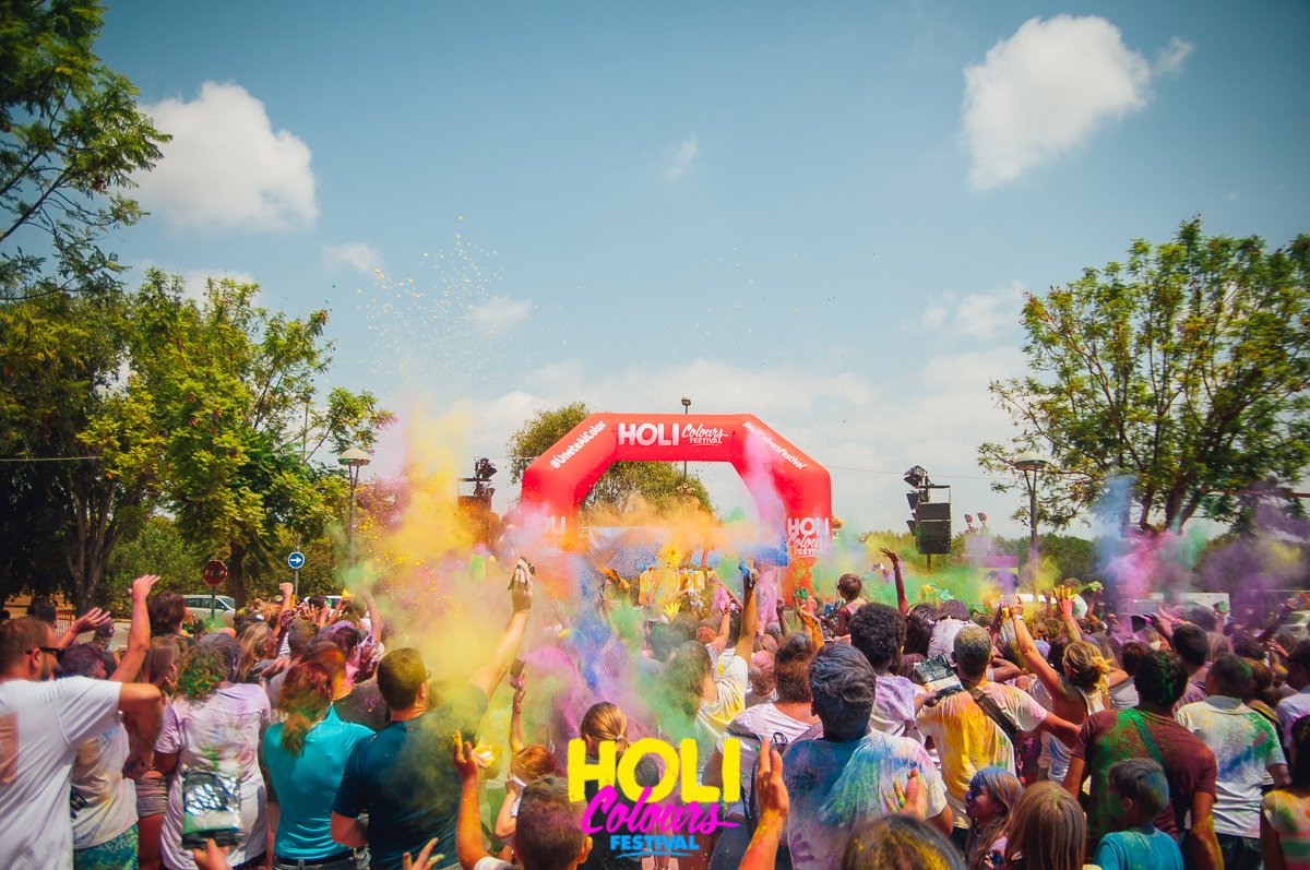 holicolours's tweet photo. ¡Gracias Tarragona! ❤️ ¡Volveremos muy pronto! 🥳
Estad alerta a nuestras redes sociales, otro municipio de la provincia se añadirá proximamente a nuestra gira 2018.... 🤐
#holicoloursfestival https://t.co/NXcdEOMfe5