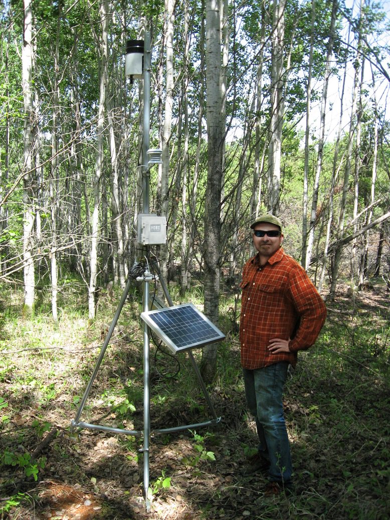 On a remote tree line in the #Rockies <a href="/uofg/">University of Guelph</a> researchers are setting up temporary weather stations to better understand how forest and non-forest areas will interact as the climate changes. #climatechange #ResearchMatters #UnivResearch uoguelph.ca/research/artic…