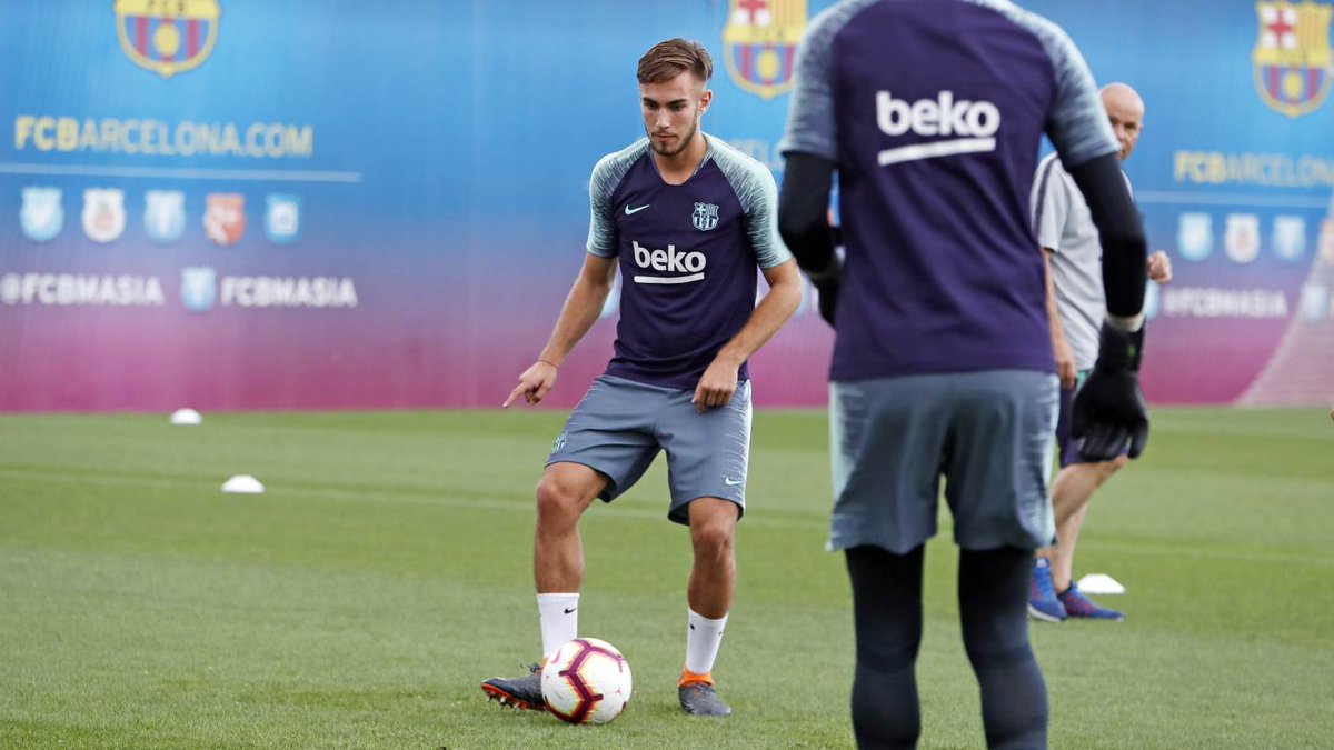 ট ইট র Fc バルセロナ 今日は ミンゲサにとって 素晴らしい日だった バルサのベンハミンb Fcbmasia でスタートしてから 12年後の今日 エルネスト バルベルデの手で トップチームの練習に召集されたのだから おめでとう Osmingue3 Madeinlamasia ট ইট র Fc バルセロナ 今日は ミンゲサにとって 素晴らしい日だった バルサのベンハミンb Fcbmasia でスタートしてから 12年後の今日 エルネスト バルベルデの手で トップチームの練習に召集されたのだから おめでとう Osmingue3 Madeinlamasia