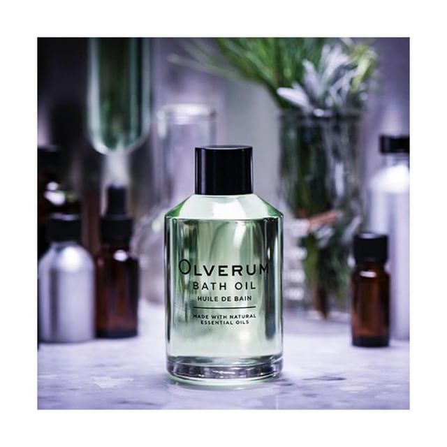 lessenteurs's tweet photo. Relax, restore and renew with a bath featuring luxurious @Olverum bath oil. •
•
•
•
#lessenteurs #fragrance #perfume #nicheperfume #cologne #sotd #elizabethstreet #belgravia #london #olverum #bathoil #bath #relax #unwind #luxury https://t.co/tjNKHHSzAF https://t.co/ubh7EyXSmO