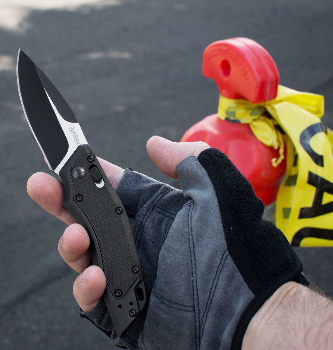 kershawknives's tweet photo. Caution! Once you try this unique manual action and lock, you may be prone to compulsive flipping.
https://t.co/ZLTmjjiGIN
#whatareyoucarrying #kershawinduction #hawklock #construction #roadwork #constructionworker #roadconstruction #caution #knifelife https://t.co/mSPx72aRSQ