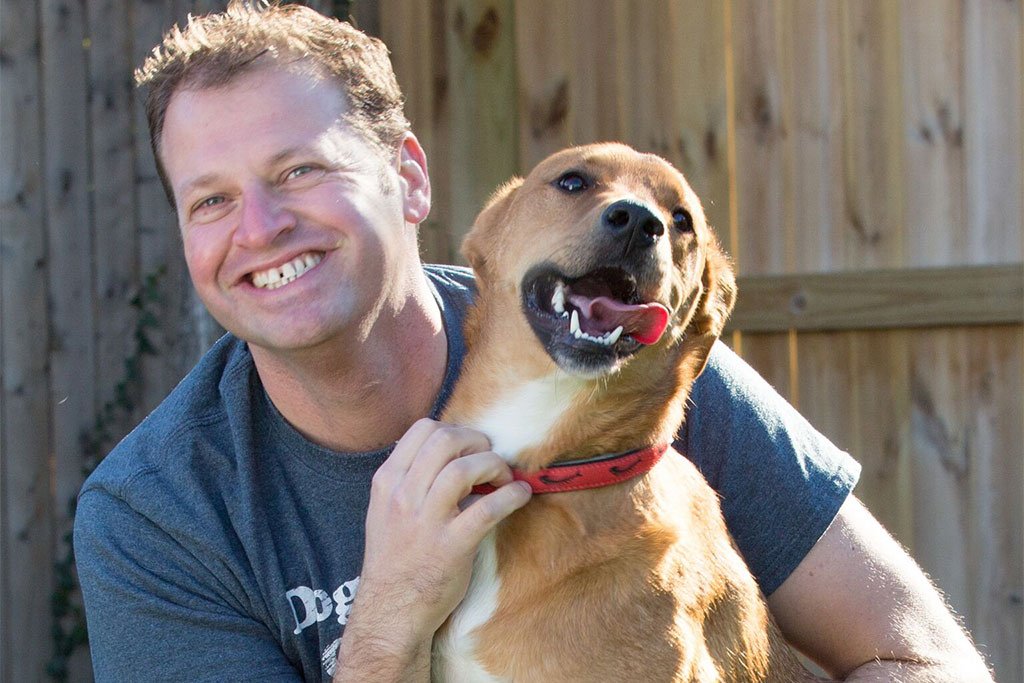 CollierGoodyear's tweet image. Are you bringing your #pets with you on your #summervacation? Check out these #traveltips: bit.ly/2tA46EE