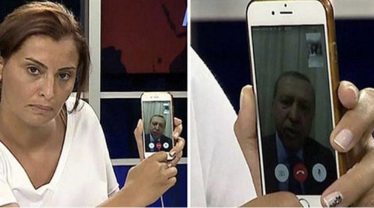 Seni de unutmadık delikanlı kadın <a href="/handefrt/">Hande Fırat</a> 😉